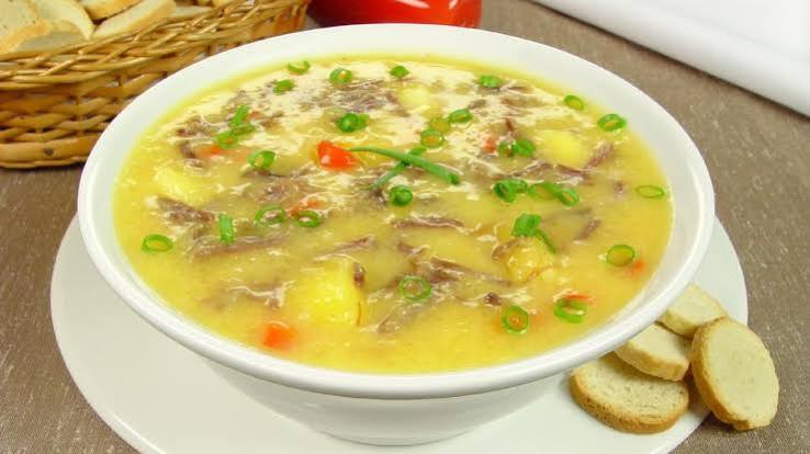 Caldo de Mandioca com Carne Seca