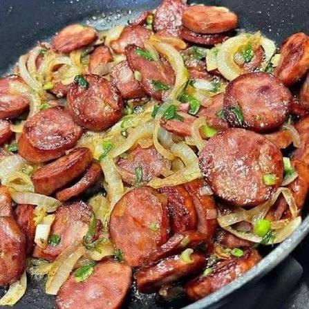 Linguiça Acebolada
