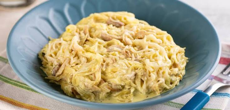 Macarrão com Frango e Catupiry